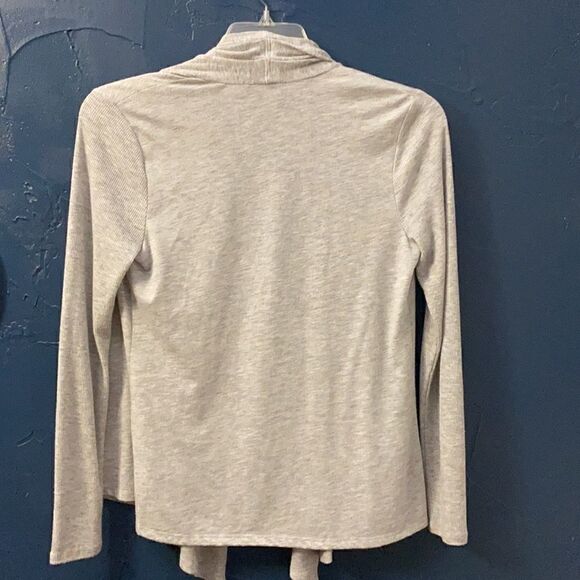 🎁🎁Sonoma grey cardigan size small!!! - Picture 6 of 6